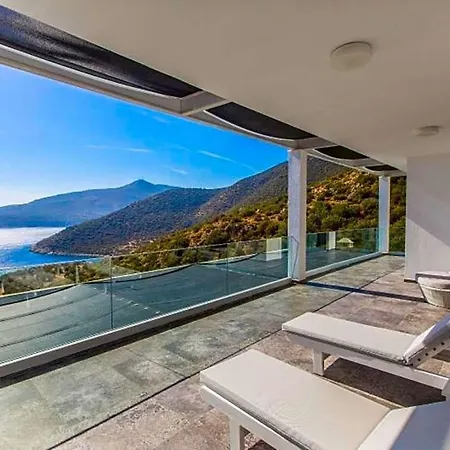 Sleeps 10 With Pool Air Con And Wifi 别墅