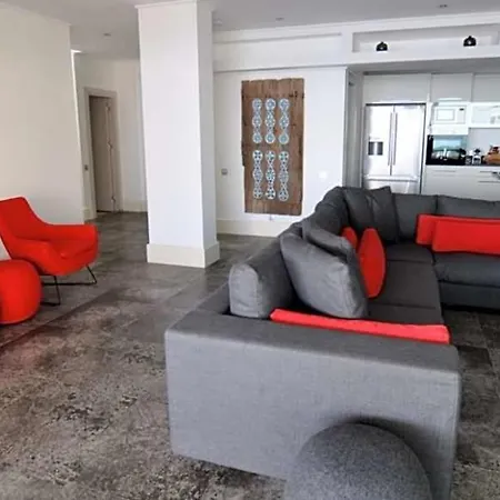 Sleeps 10 With Pool Air Con And Wifi 别墅 卡尔坎
